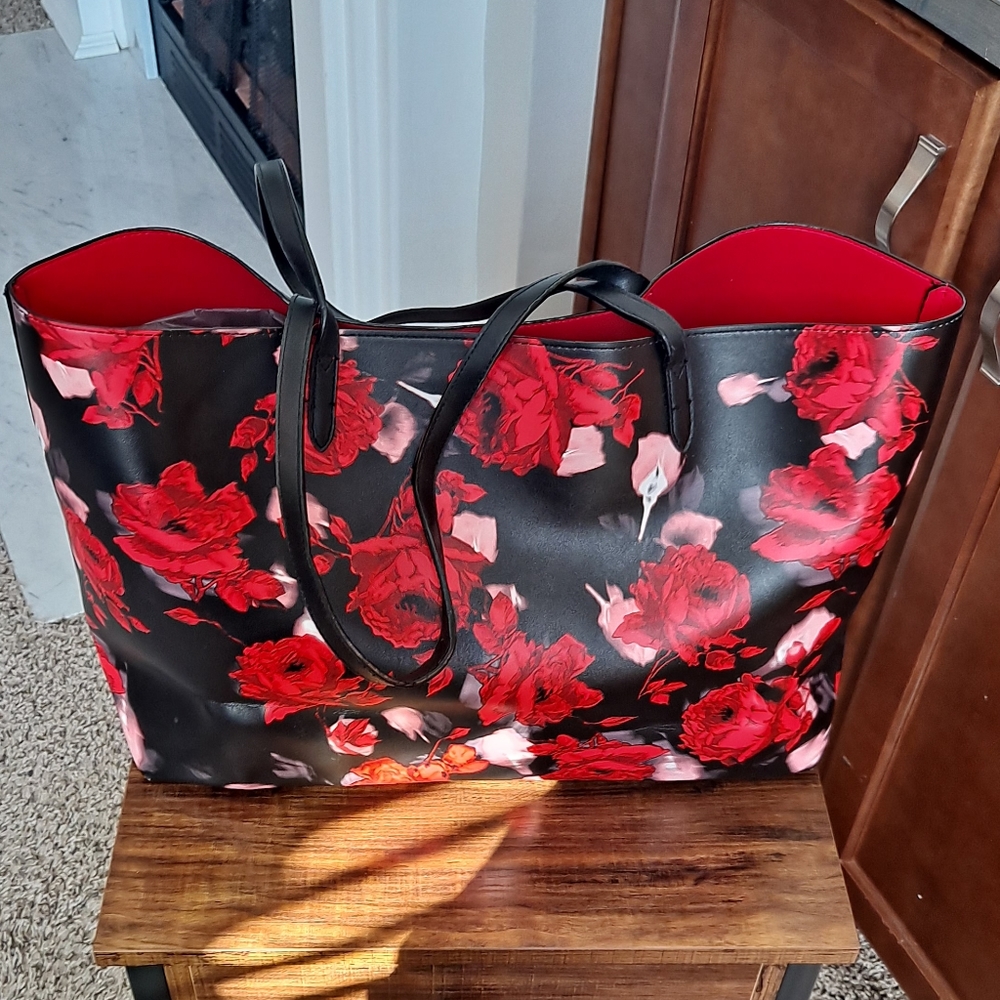 Large Floral Red and Pink With Black Background Victoria's Secret Tote - Picture 3 of 10